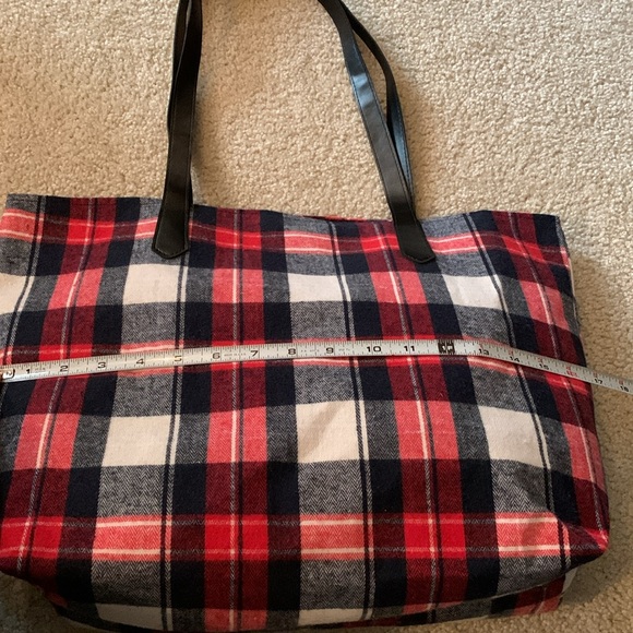 Yankee Candle Festive Plaid - Red, White & Dark Blue Tote Bag - NWOT - Picture 11 of 17